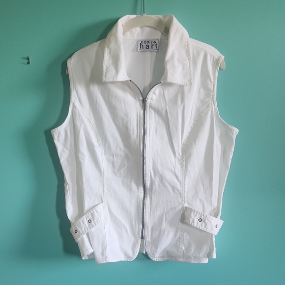 KEREN hart Jackets & Blazers - KEREN hart Classic White Vest